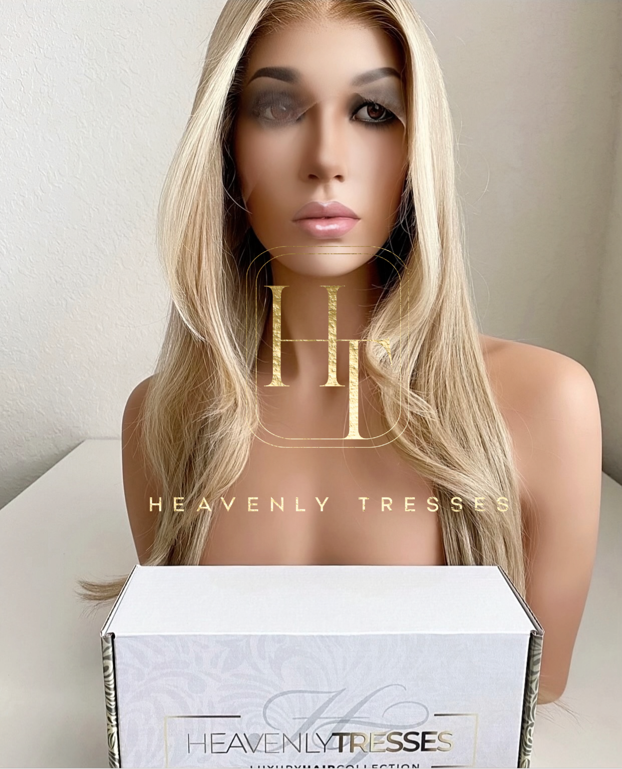 Natural Blonde Wig With Highlights and Money Piece