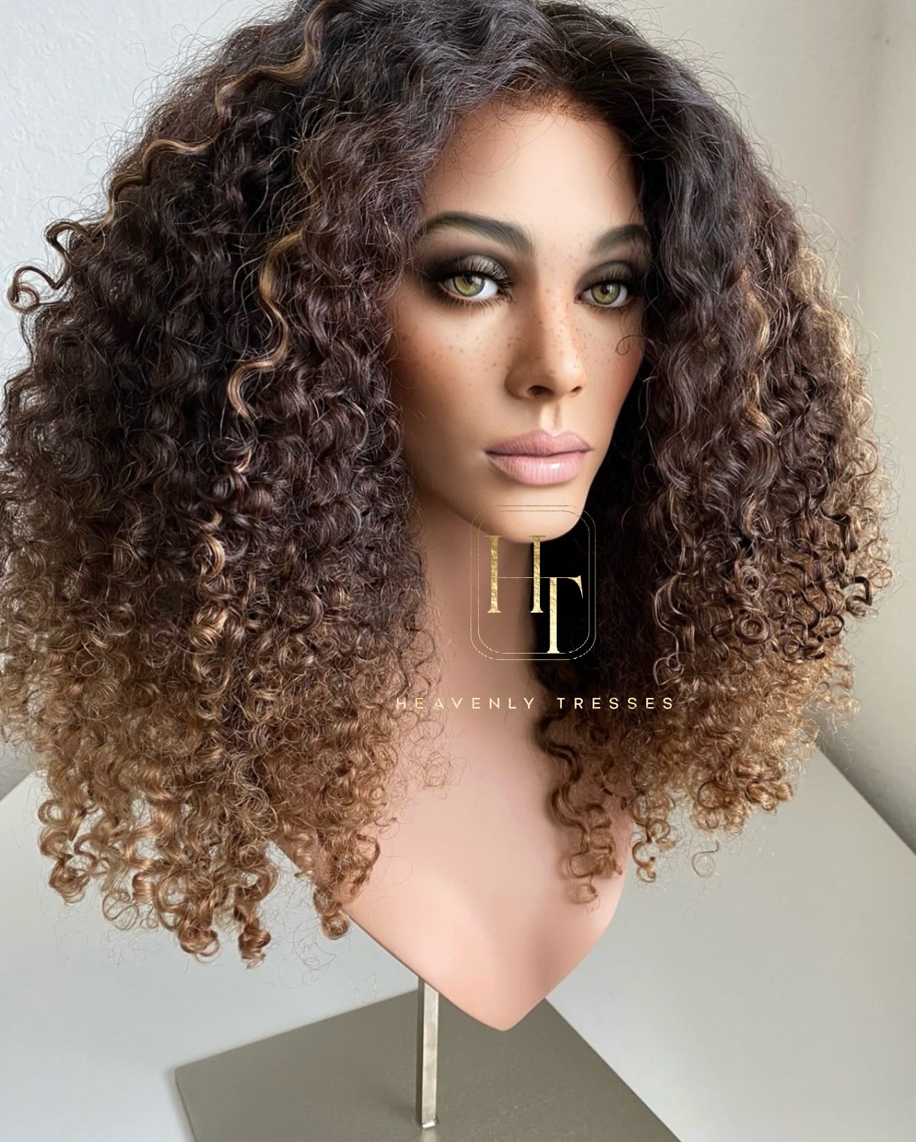 THE HOLIDAY EDIT: #1 "Trudy"